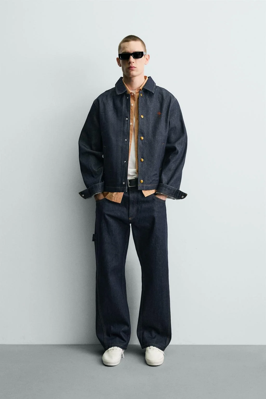 EMBROIDERED RELAXED FIT DENIM JACKET