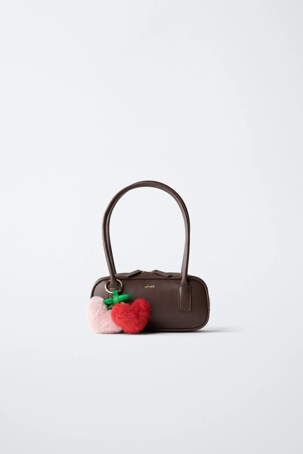 Сумка на плечо с подвесками