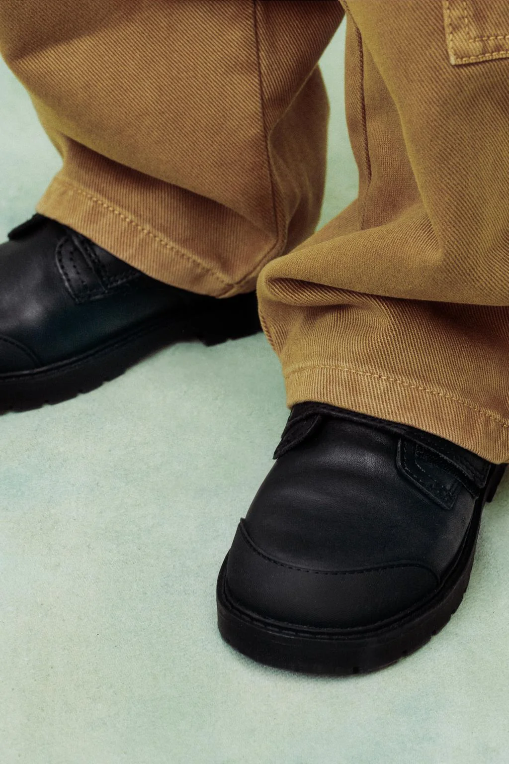 Кожаные школьные ботинки