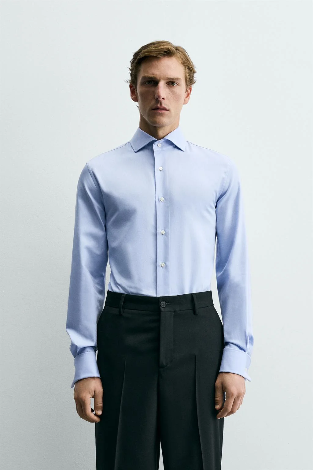 Рубашка slim fit с запонками
