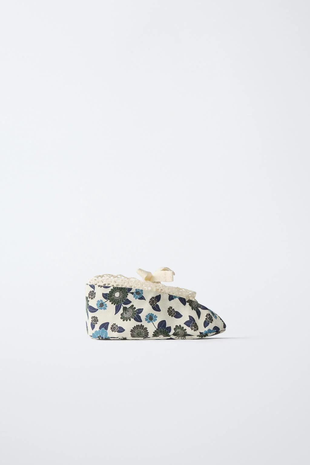 Балетки с цветочным бантом