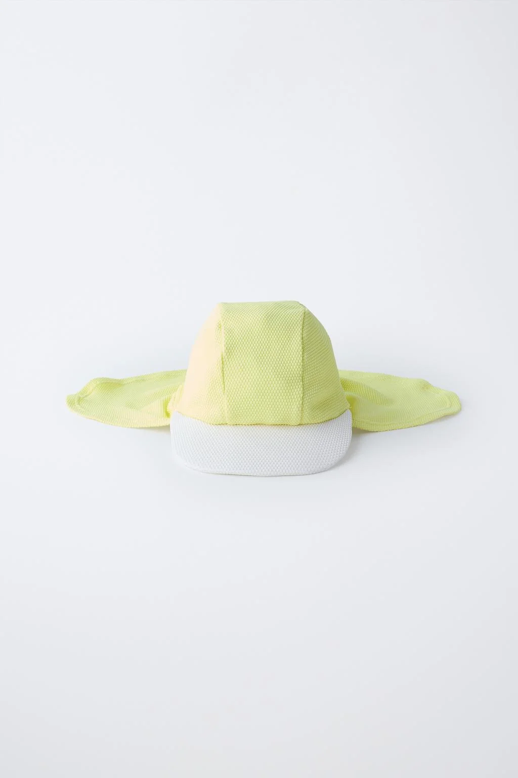 SWIMMING HAT WITH NECK FLAP
