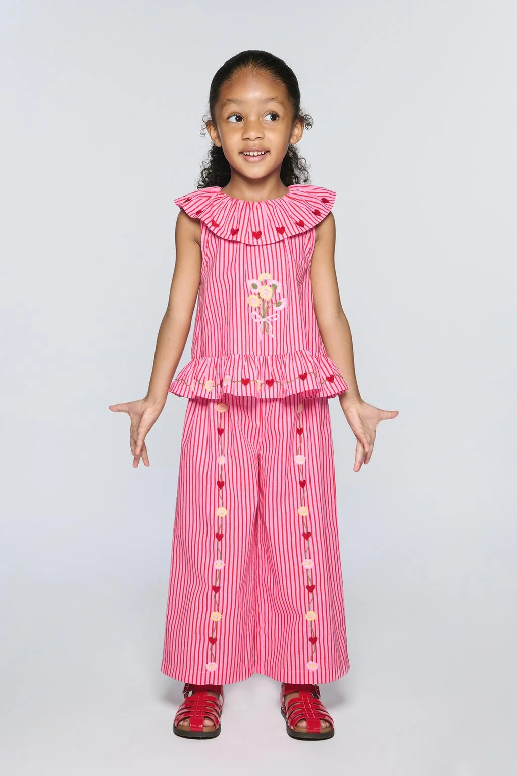 Полосатые брюки с вышивкой sissel edelbo x zara kids — Малыши