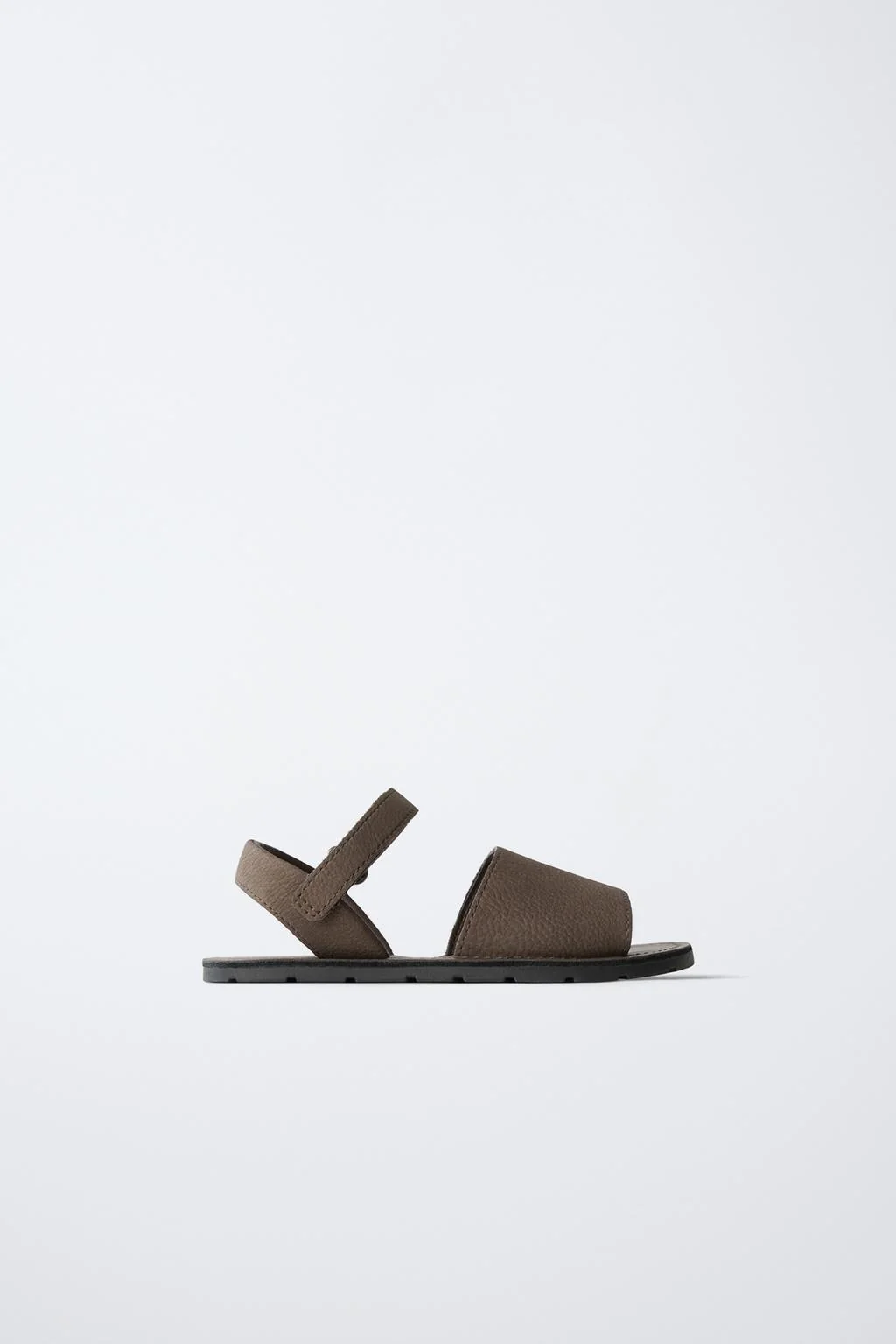 WIDE STRAP SANDALS