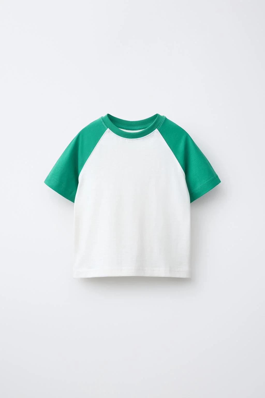 Футболка с рукавом реглан