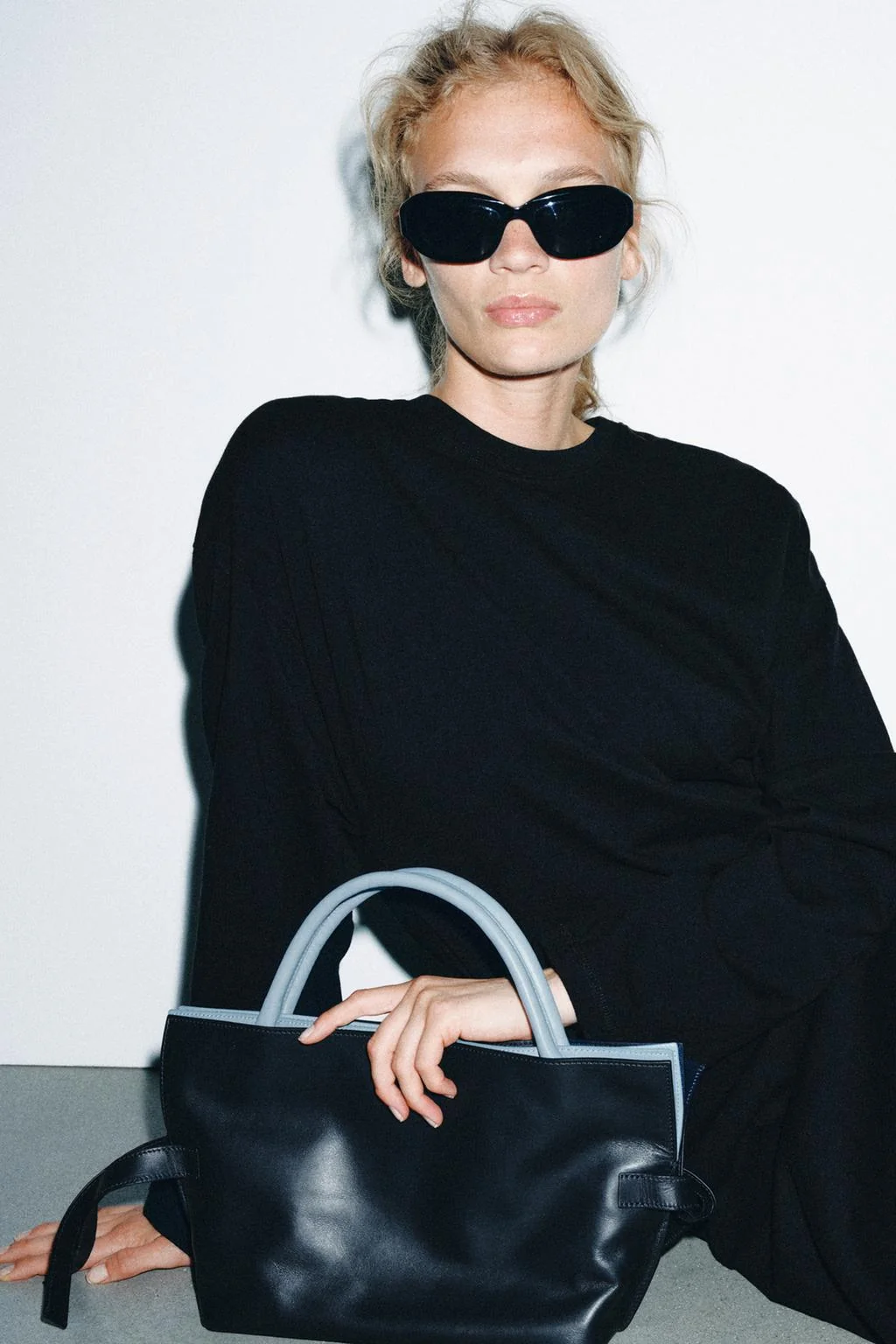 Кожаная сумка с клапаном