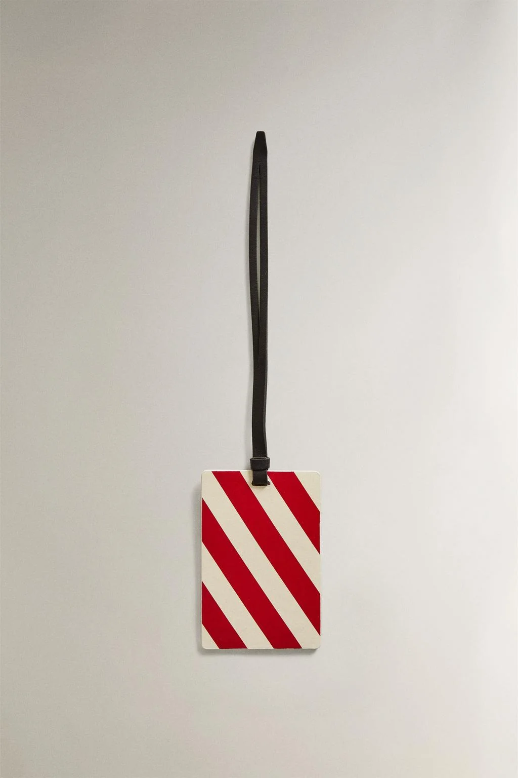 Кожаный бирдаж для багажа