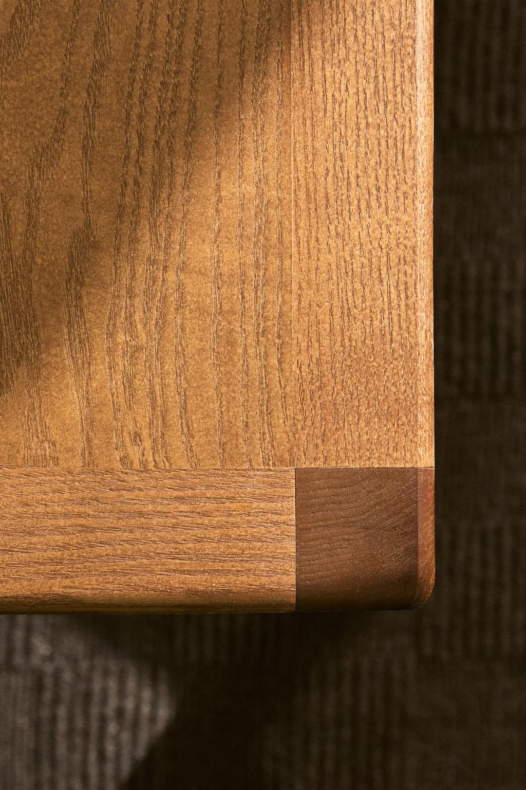 Деревянная кровать — Мебель для спальни