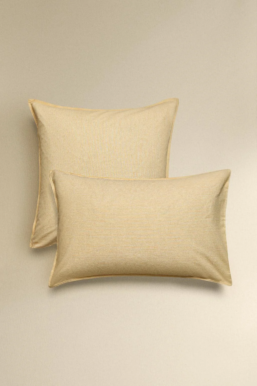 Реверсивная полосатая наволочка