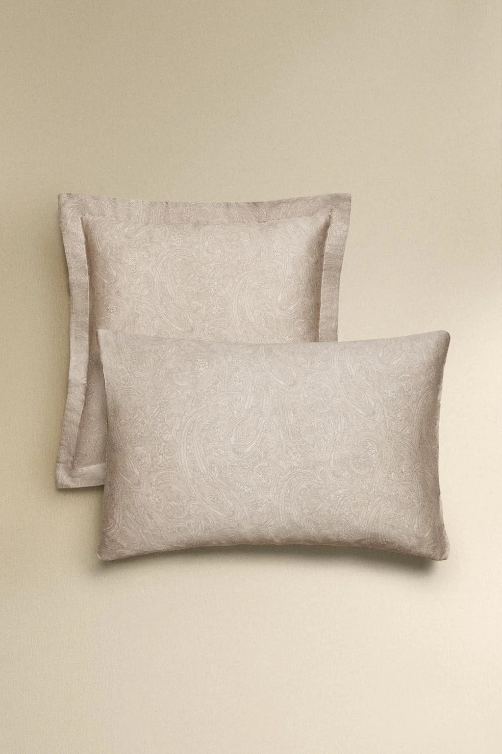Наволочка из сатина с узором пейсли