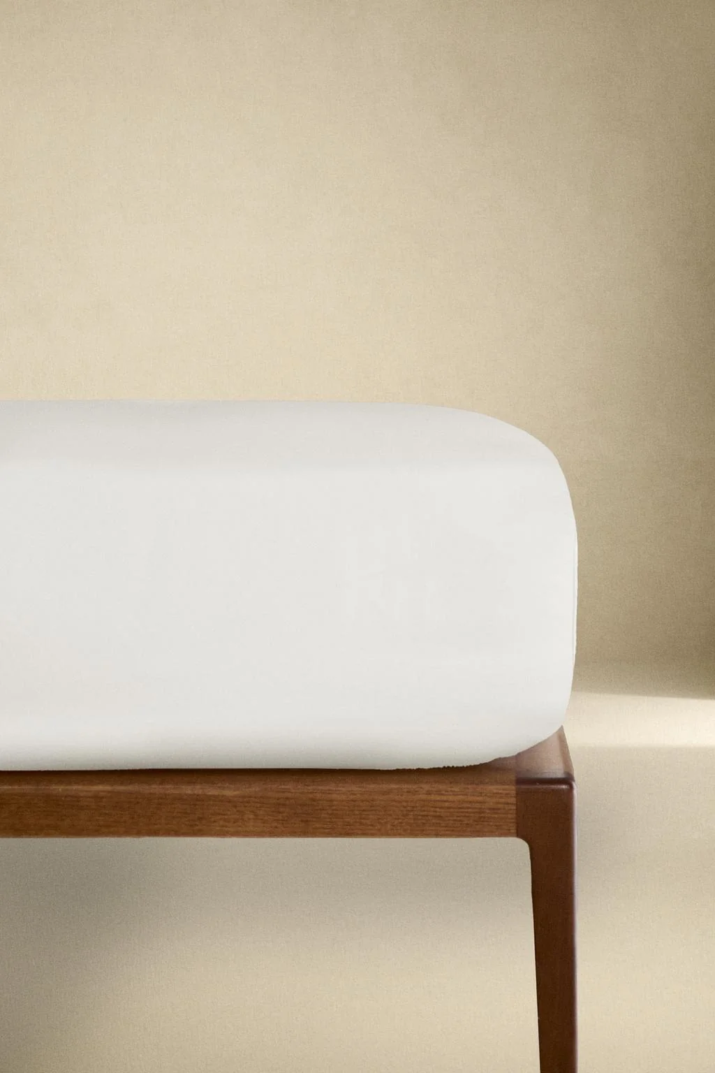 Простыня на резинке из сатина | 40 см высота (1000 нитей) — Простыни на резинке