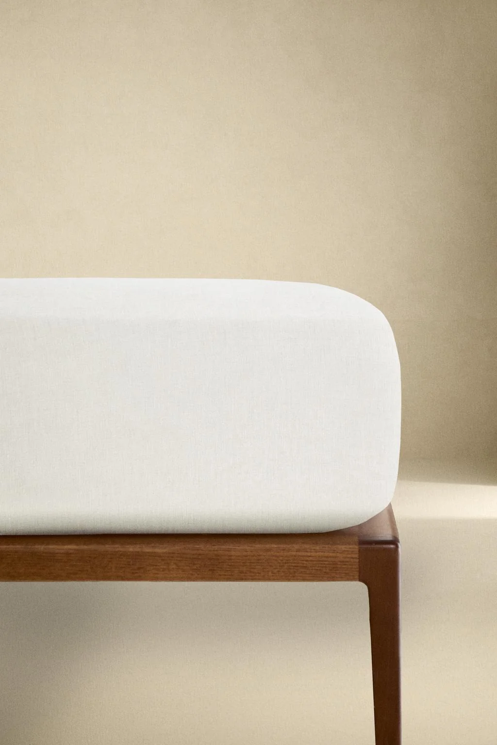 Простыня на резинке из льна с эффектом потёртости | 30 см (160 г/м²)