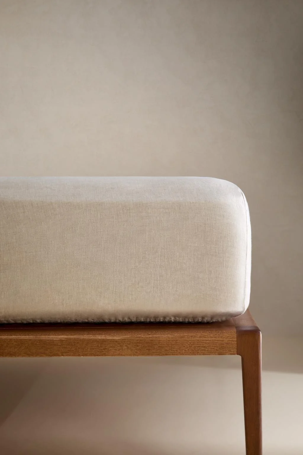 Простыня на резинке из льна с эффектом потёртости | 30 см (160 г/м²)