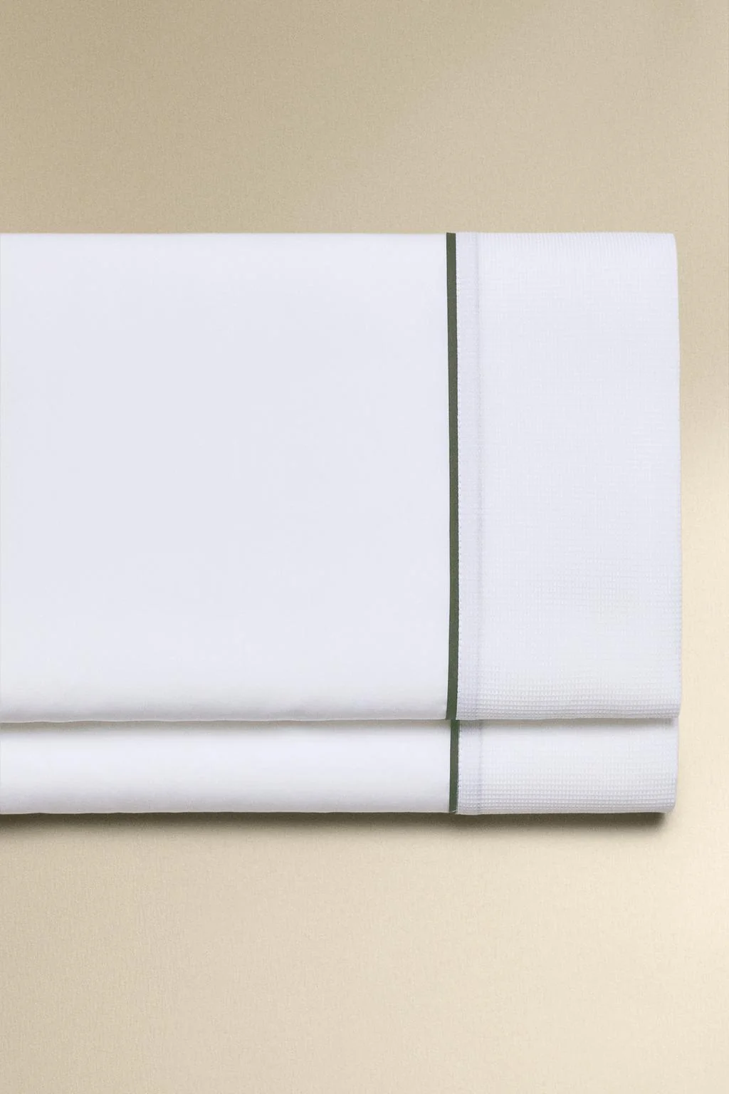 Пиковая простыня с окантовкой