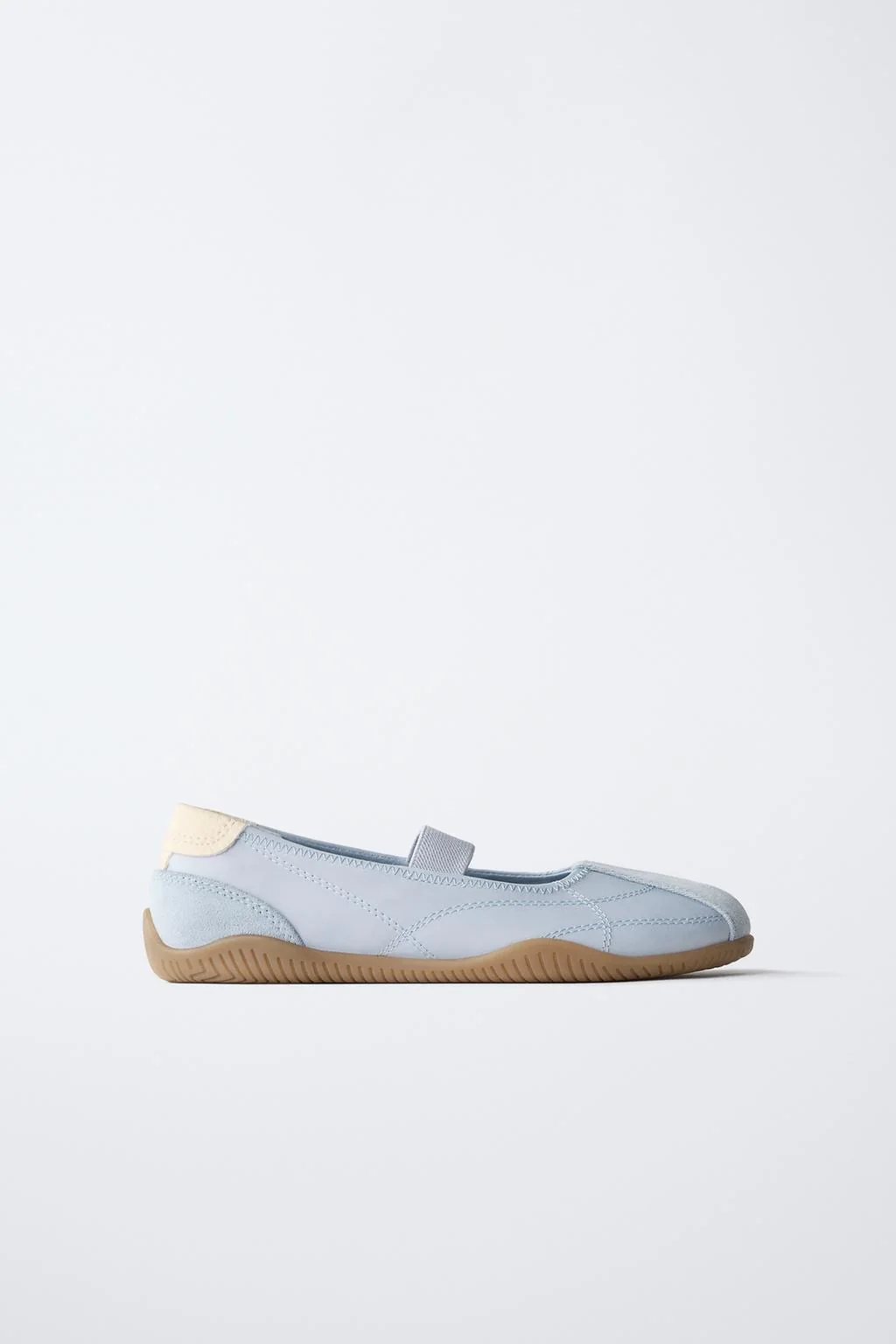 Спортивные балетки