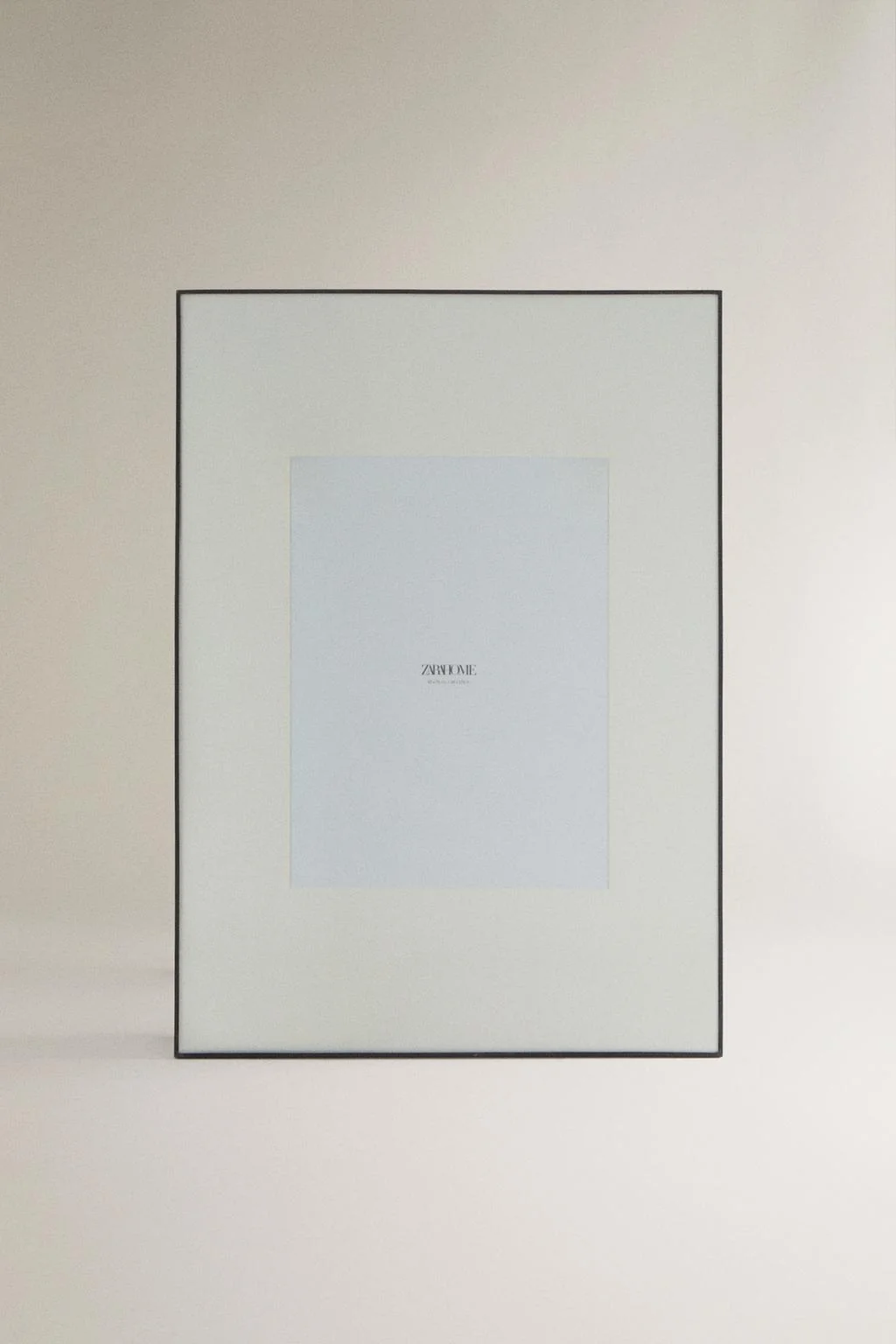 Большая фоторамка с металлической рамкой