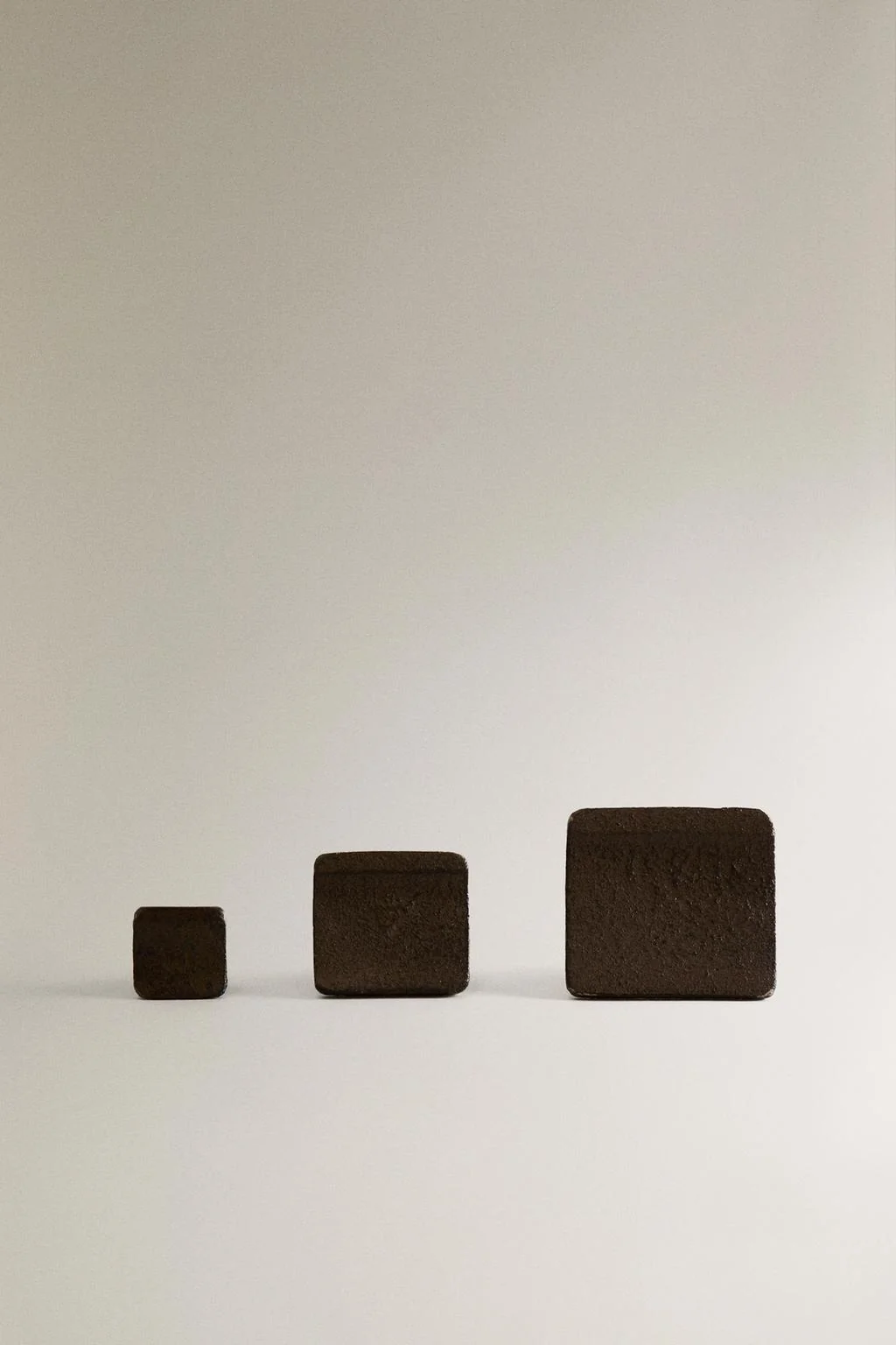 Железные крючки — Кнопки