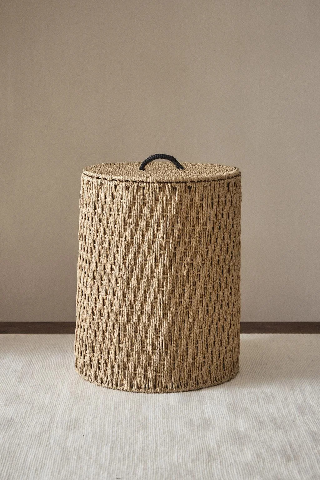 Круглая корзина с крышкой — Корзинки