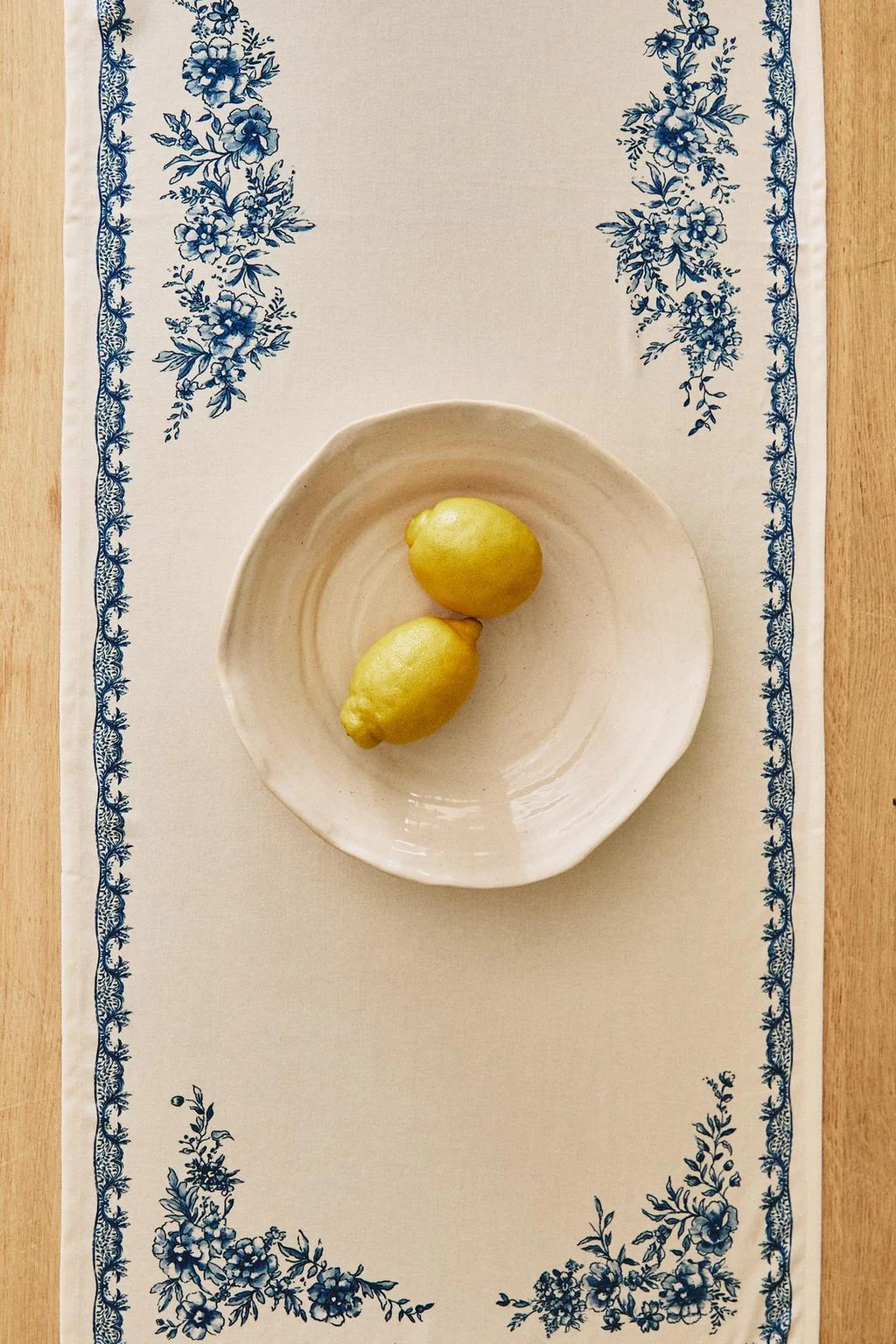 ПРЯДЖЕННАЯ САТЕНОВАЯ СКАТЕРТЬ