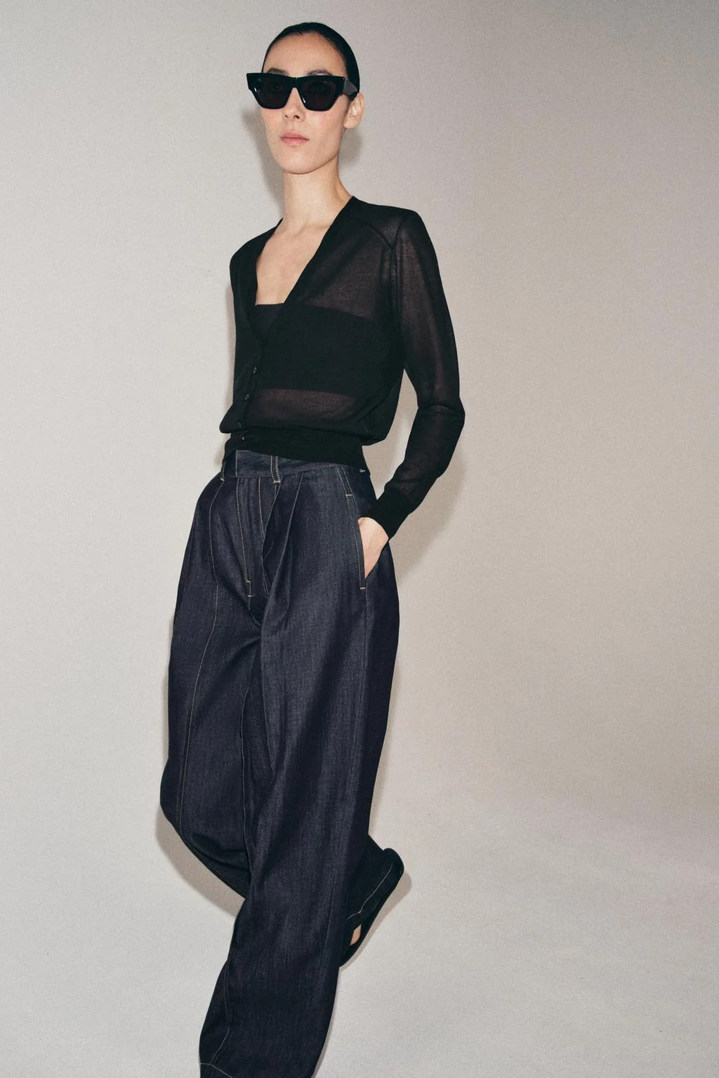 Полупрозрачный трикотажный кардиган