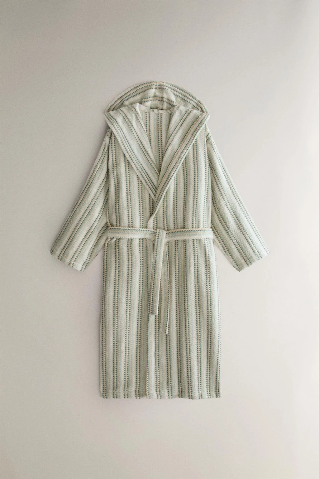 STRIPED HOODED BATHROBE
