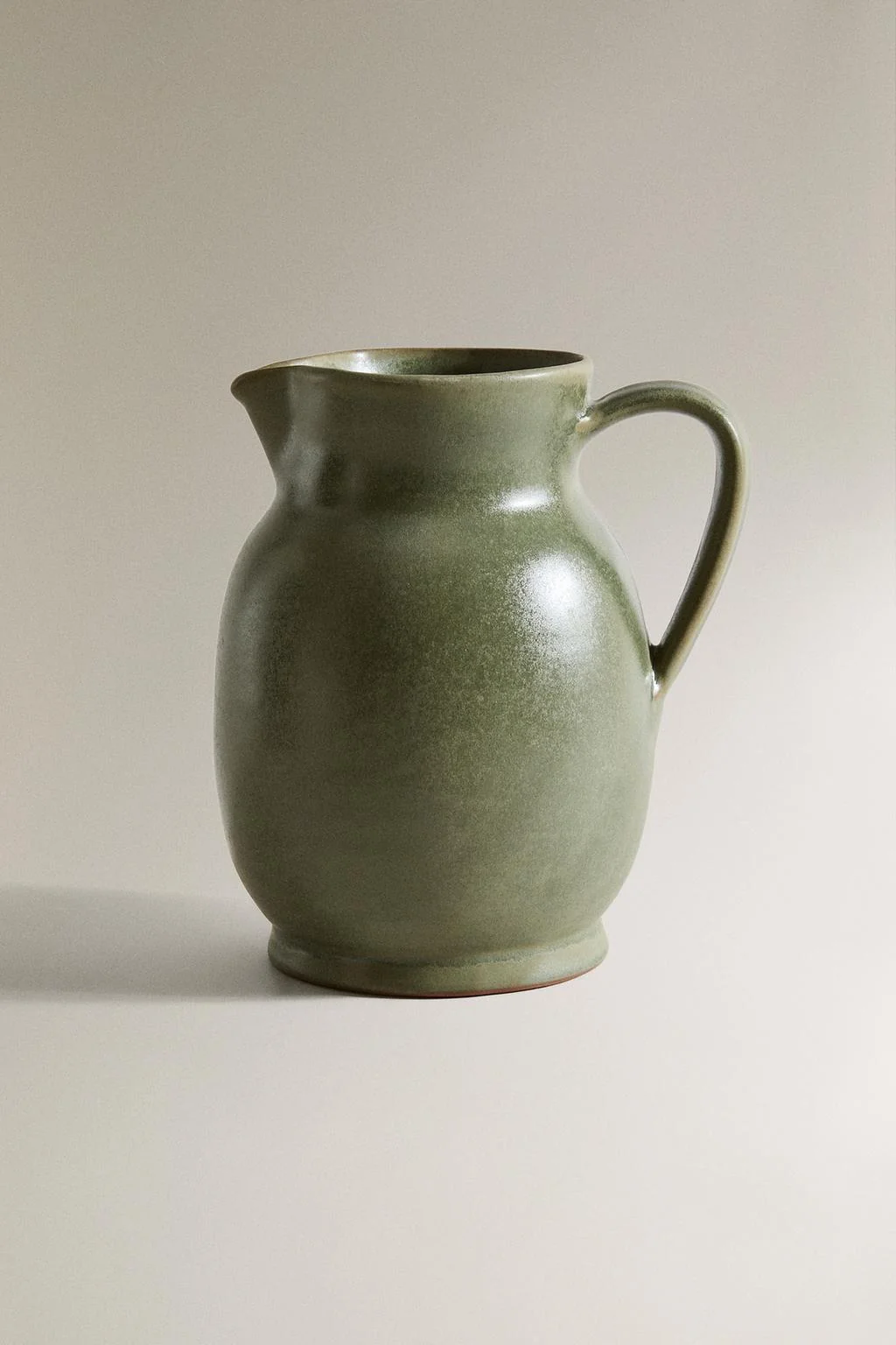 Терракотовый кувшин