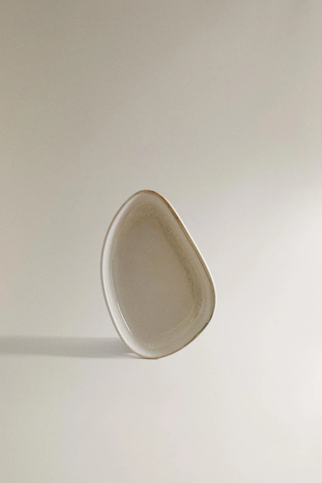 Мини-тарелка из кремового керамогранита