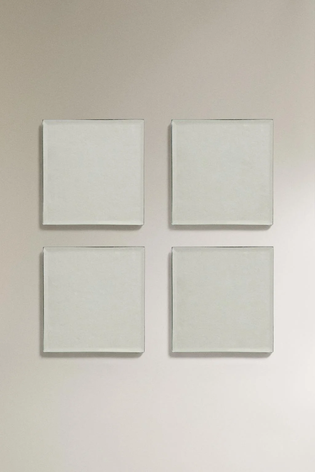 Набор зеркальных подставок (набор из 4) — Аксессуары для стола