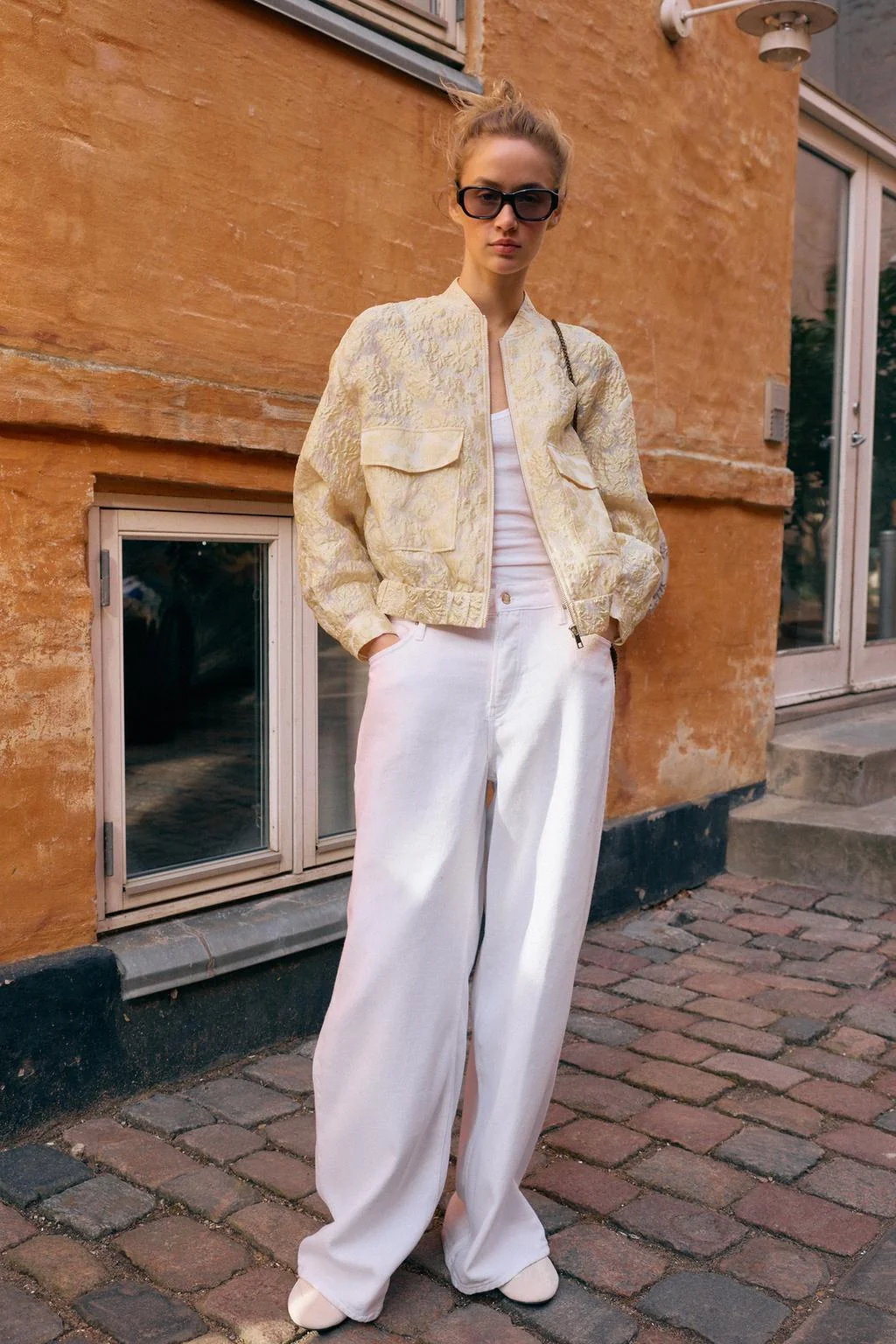 Куртка-бомбер из жаккарда — БОМБЕРЫ