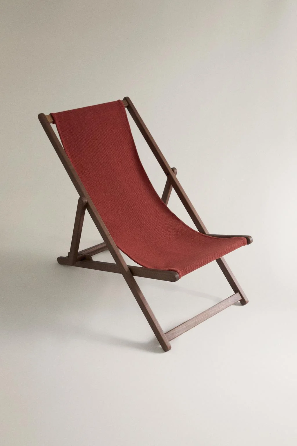 FOLDING WOOD AND COTTON LOUNGER
