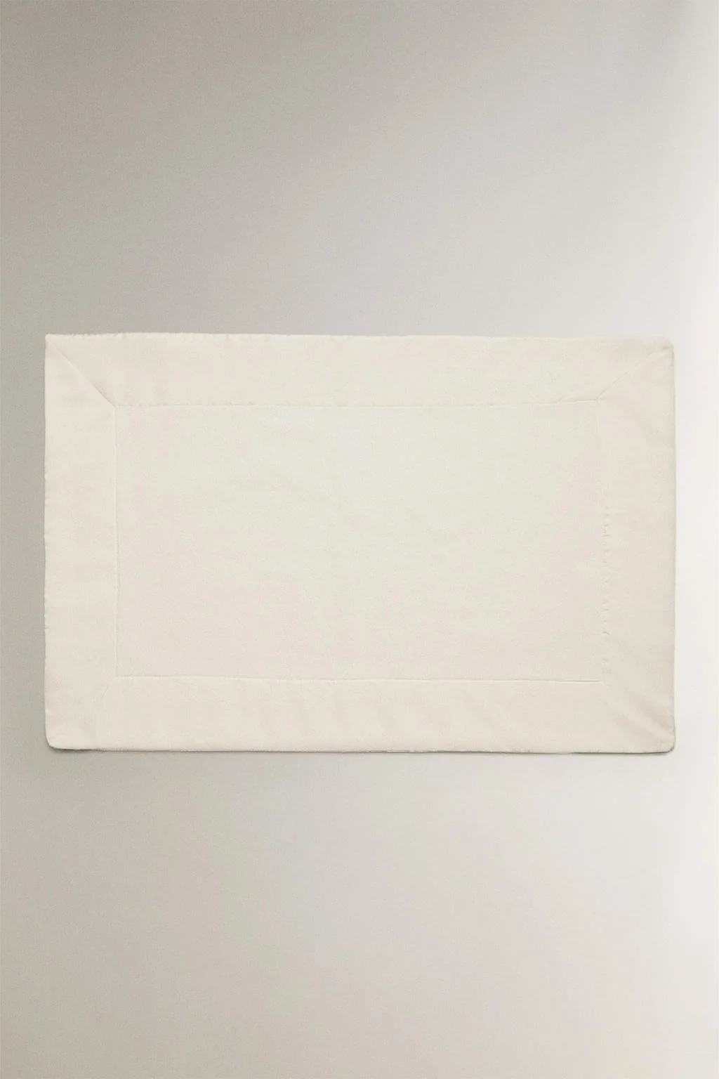 Коврик для ванной с тканой лентой — Коврики для ванной