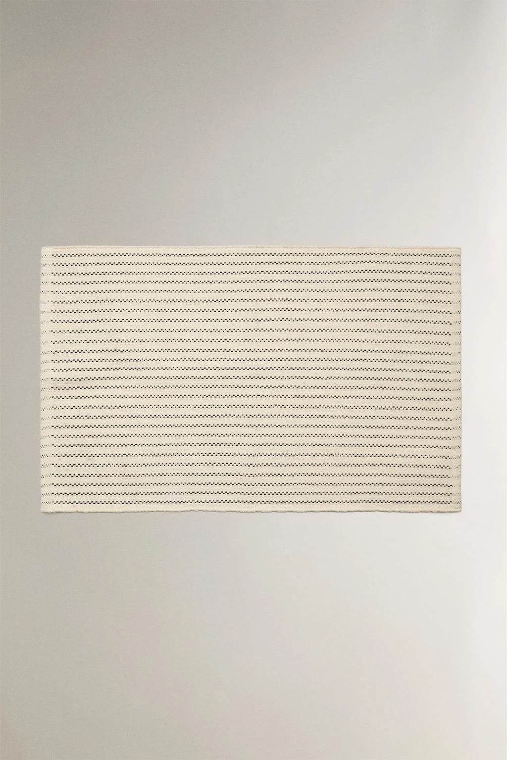 Коврик для ванной с простроченными линиями — Коврики для ванной