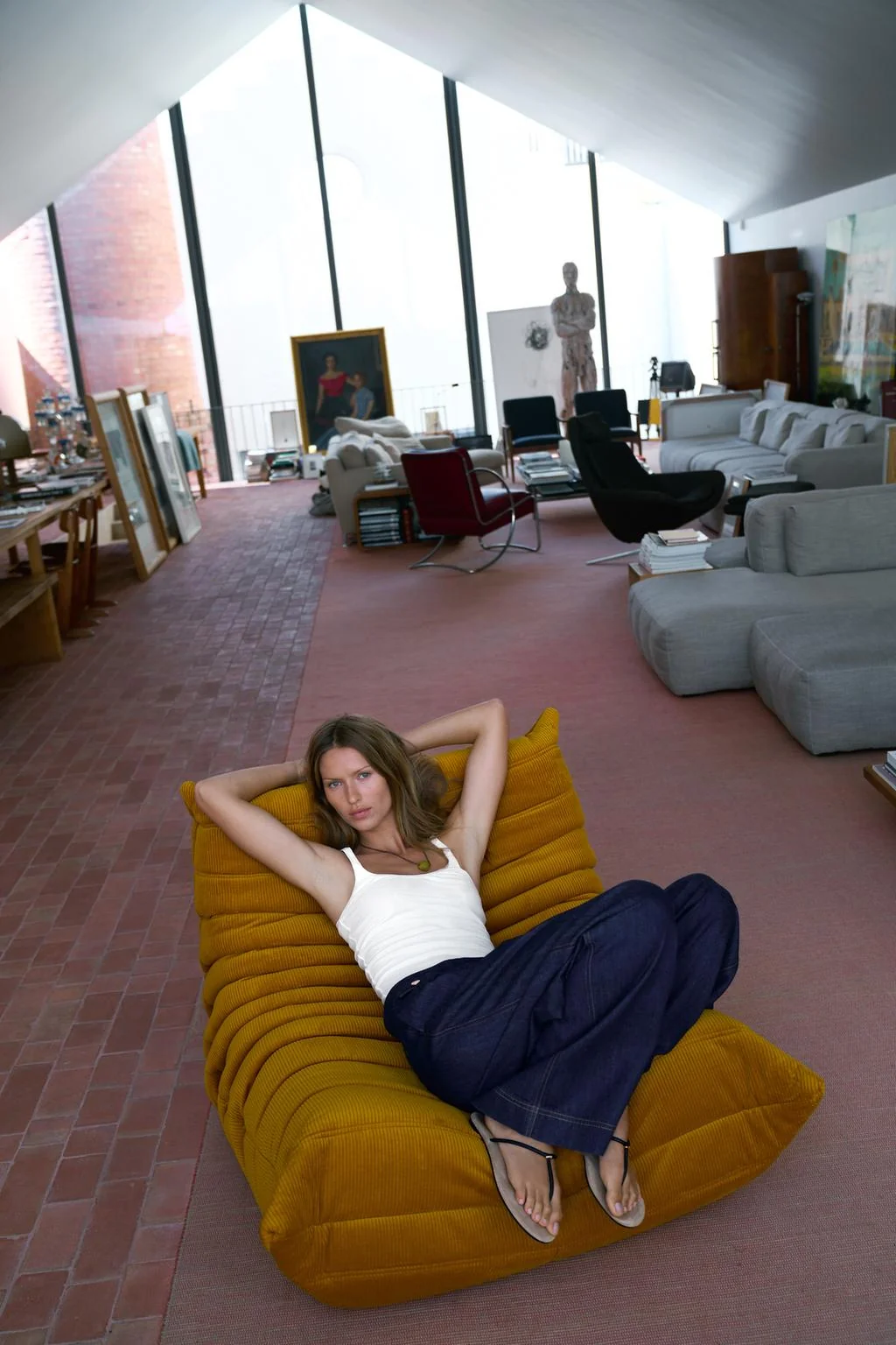 Топ без рукавов