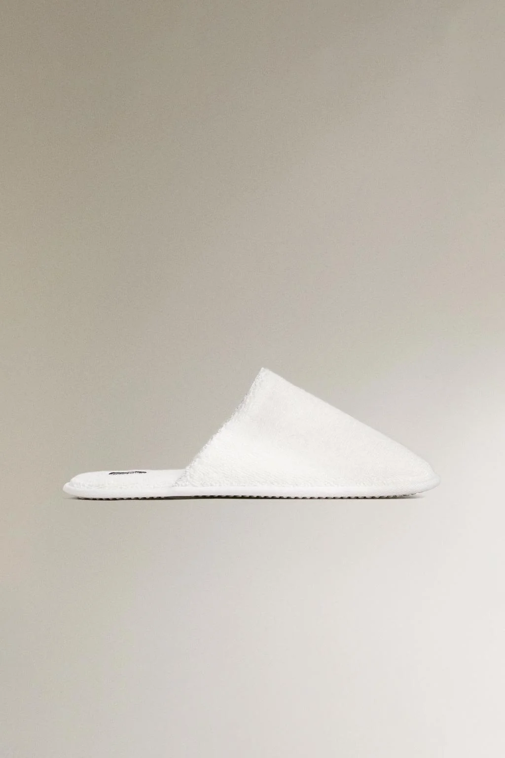 Махровые тапочки для ванной — Плащи и тапочки для ванной