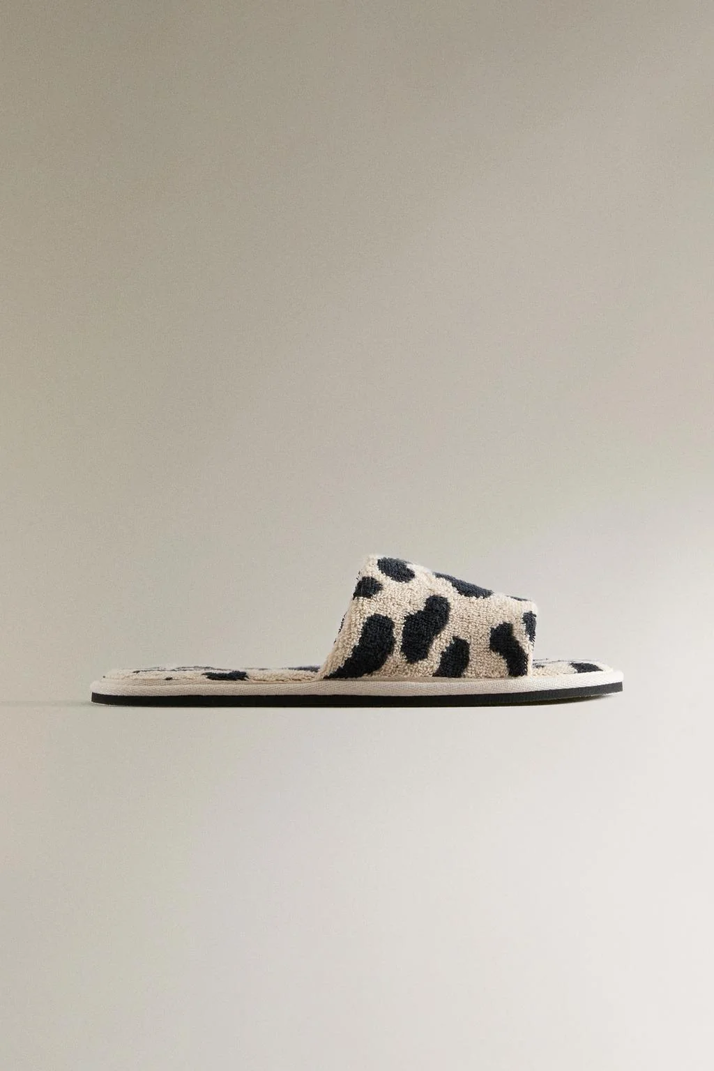 Сланцы для ванной махровые с животным принтом — Плащи и тапочки для ванной