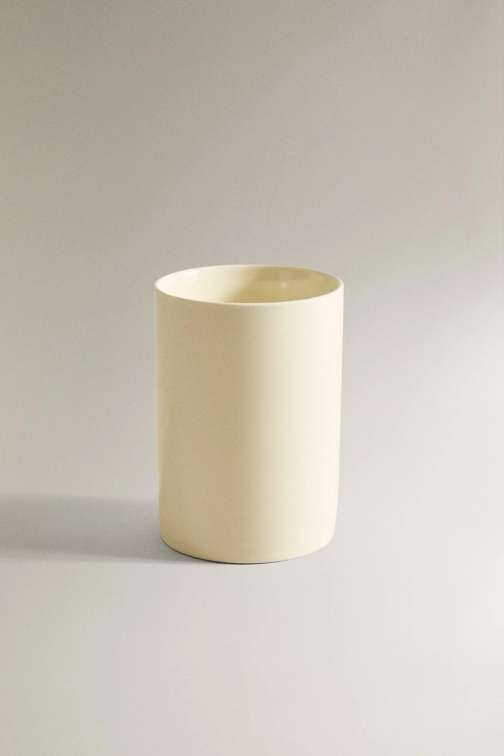 Керамический стаканчик для макияжа