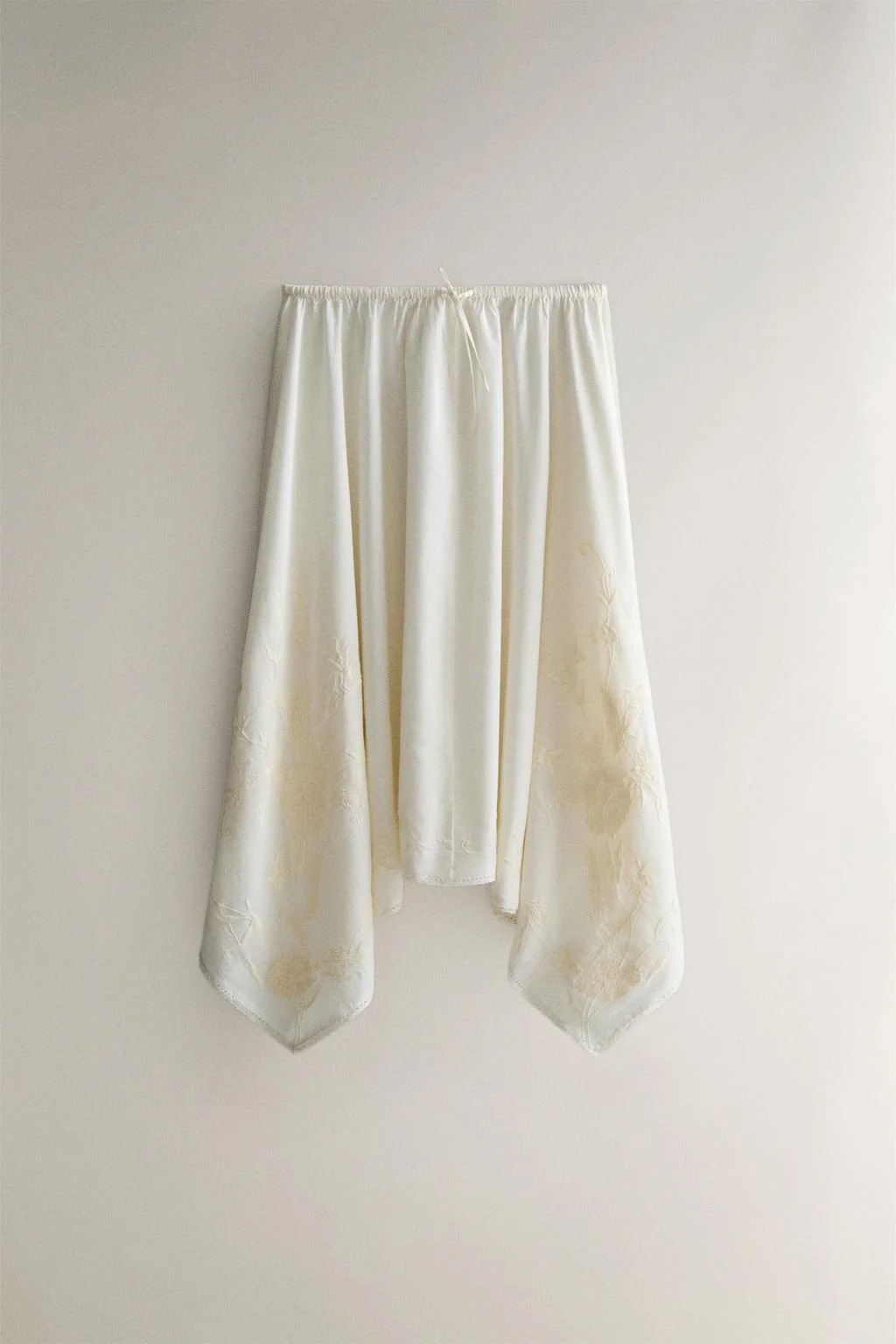 Юбка с вышивкой — Женское