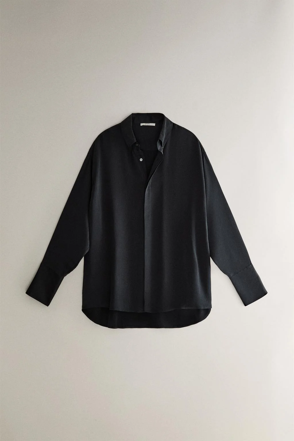 Шелковая рубашка