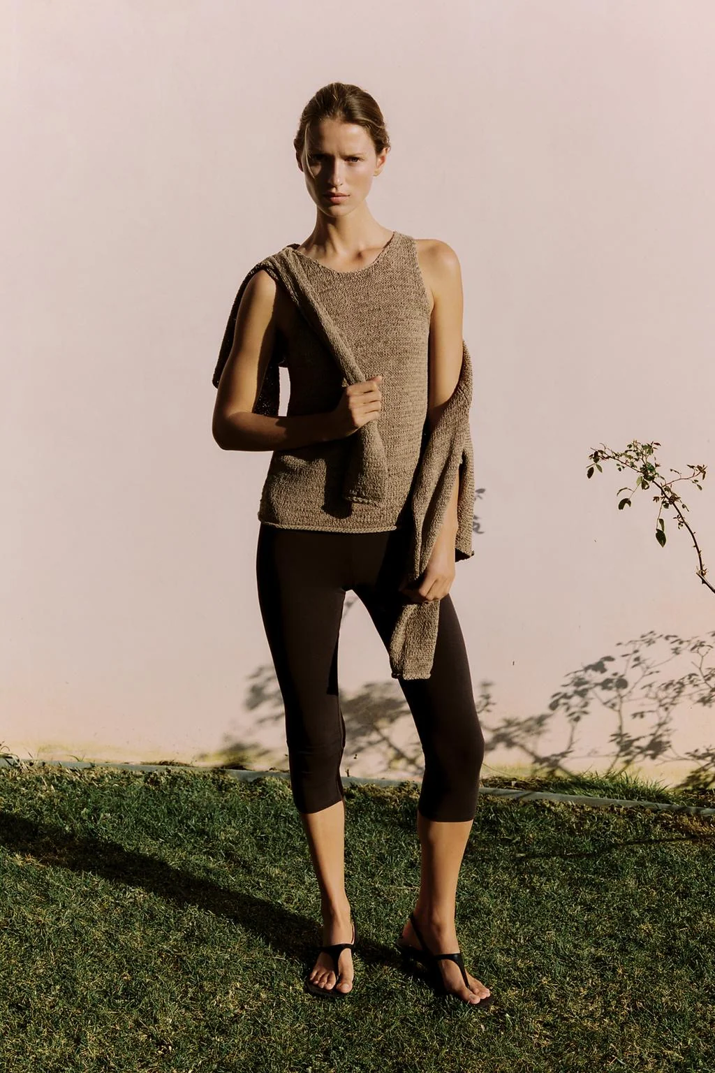 Объёмный трикотажный топ