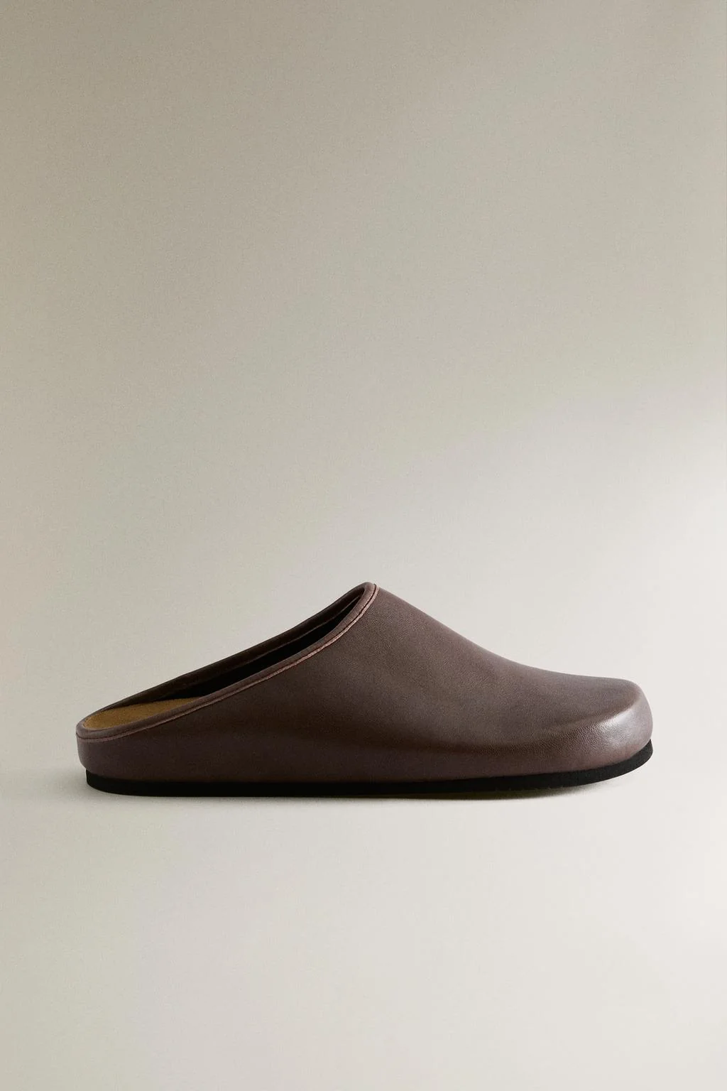 Минималистичные кожаные сабо