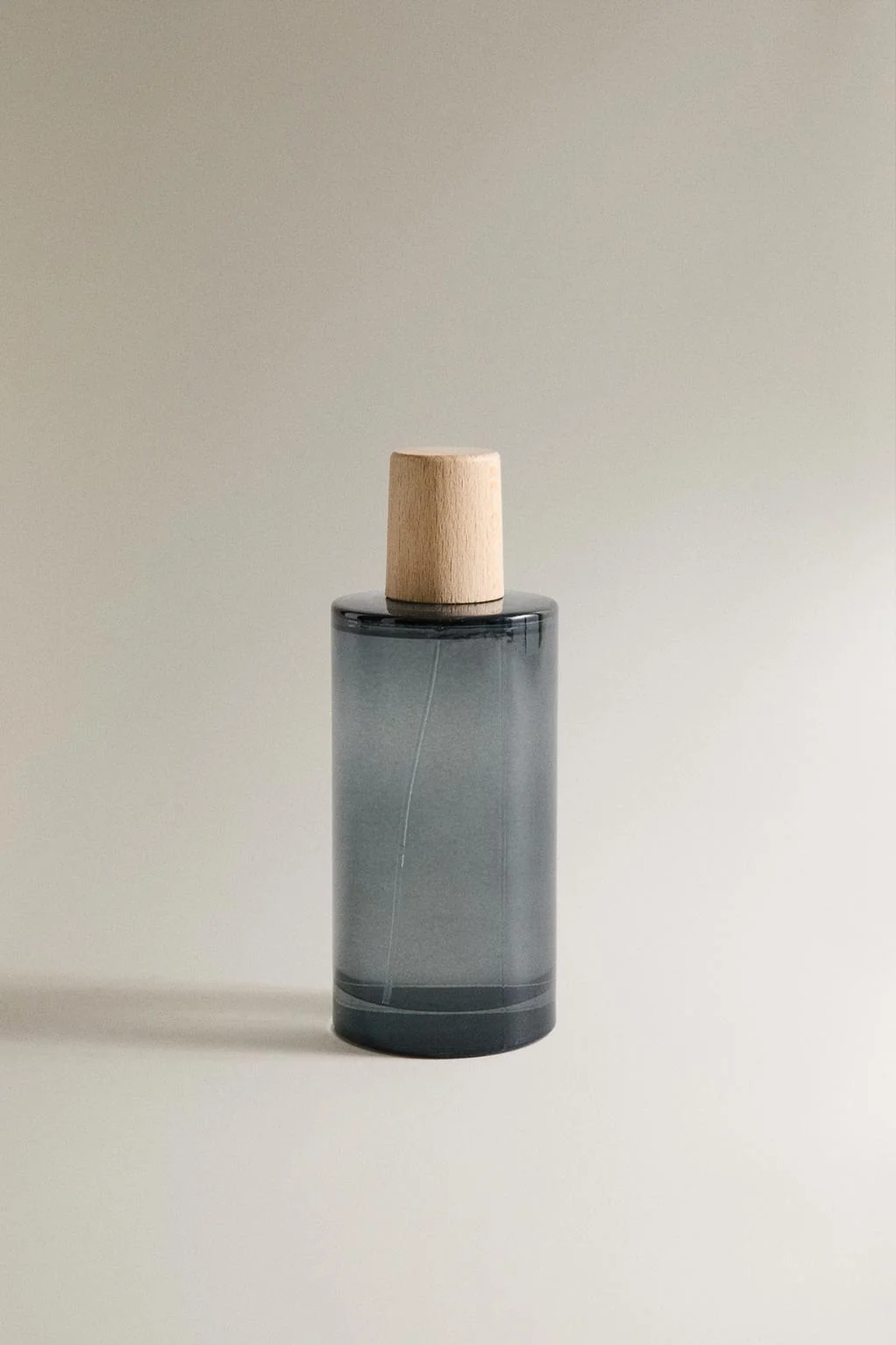 (200 мл) Освежитель воздуха Яркая роза — Парфюмерия для дома и текстиль