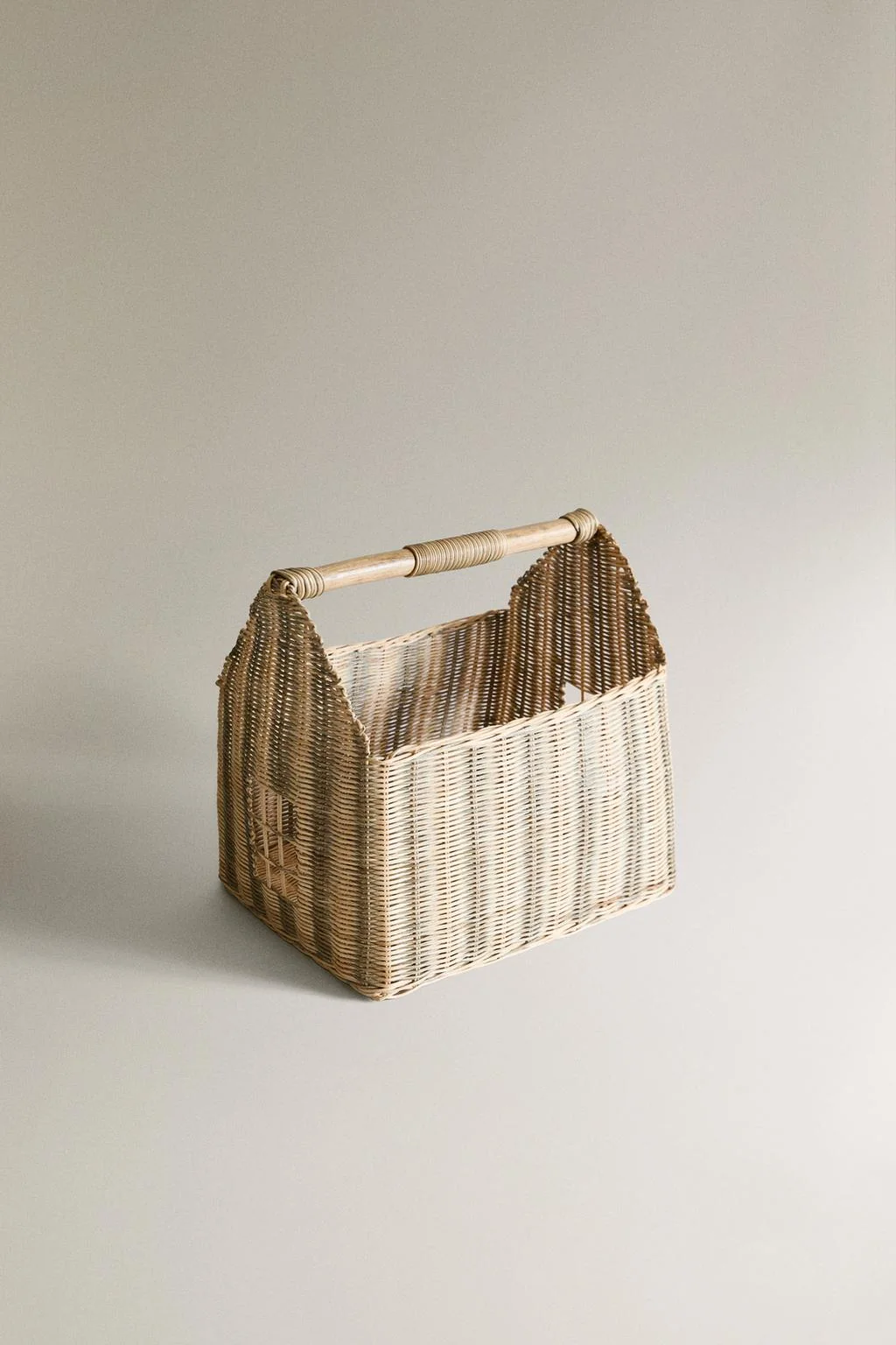 Детская полосатая корзина-домик — Корзины