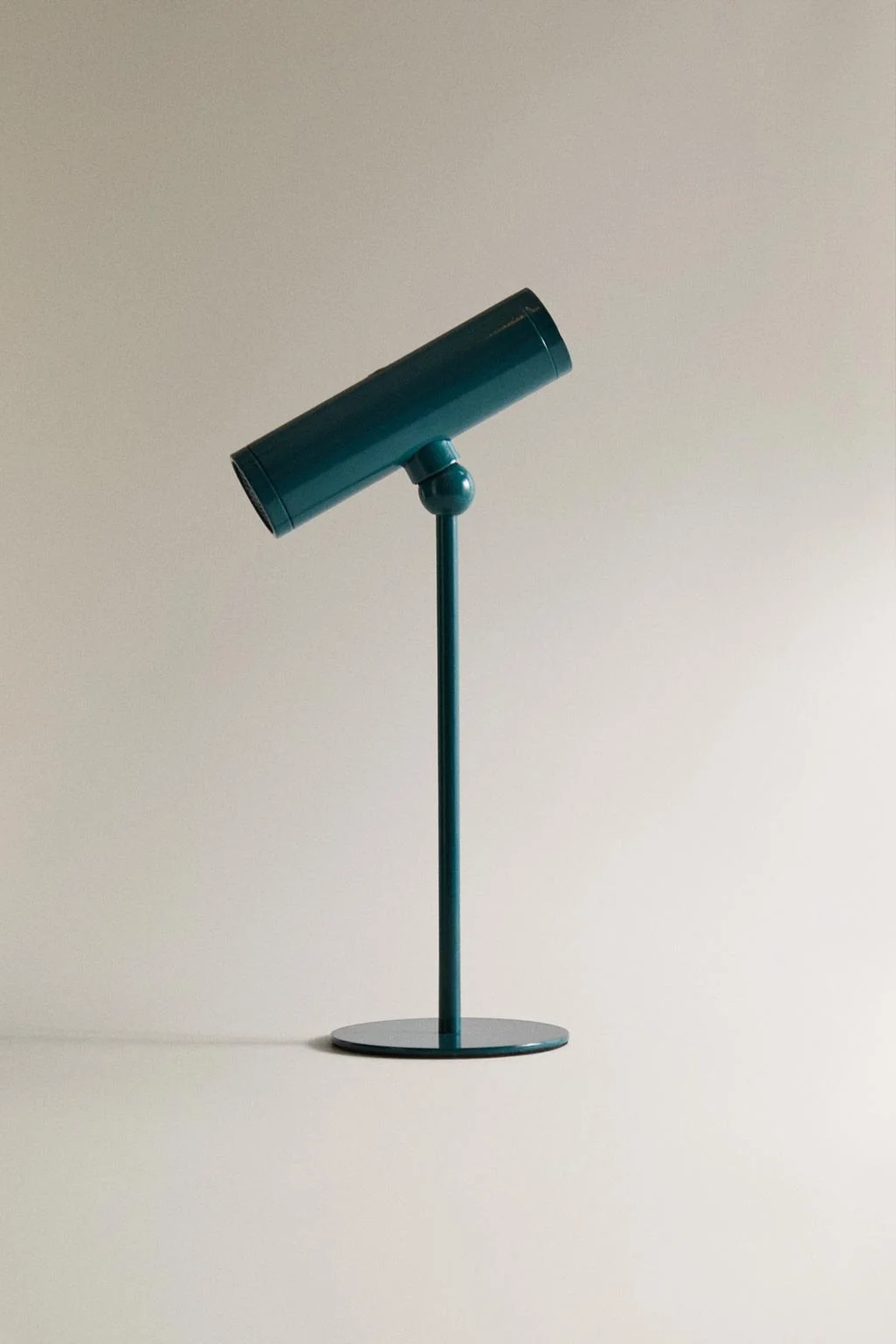 Детская настольная лампа-фонарик с проекцией — Освещение