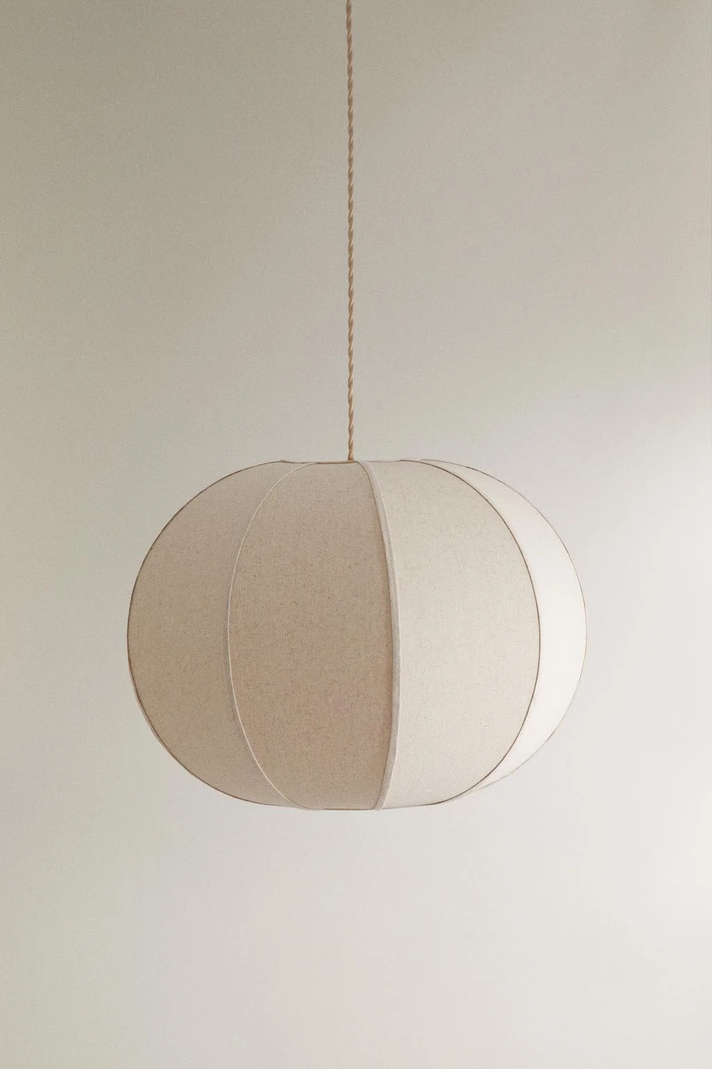 Большая потолочная лампа — Освещение