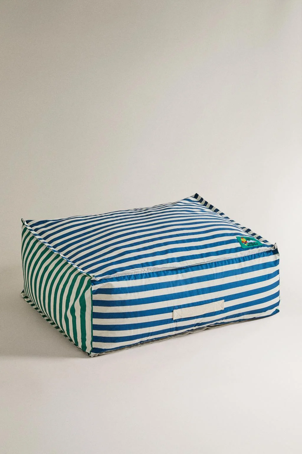 Детский пуф в полоску х зоопарк животных — Площадки и кушания