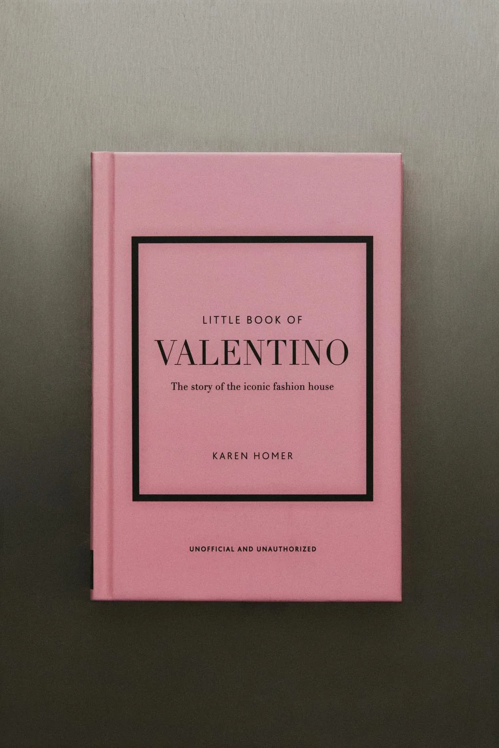 Маленькая книга Valentino (английская)