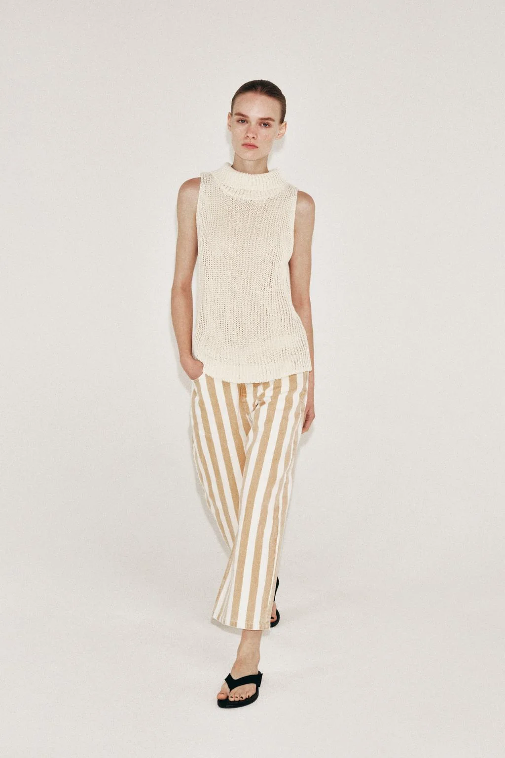 Трикотажный топ с водолазкой