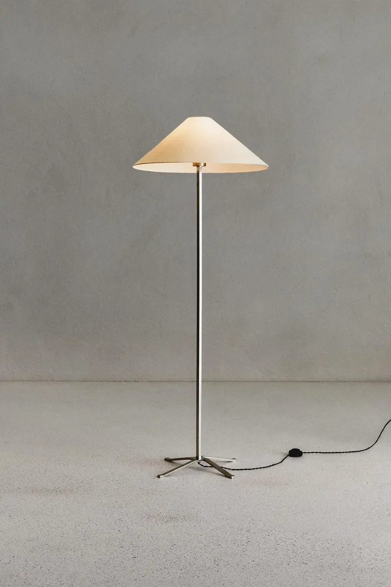 Лампа 03 — Напольные лампы