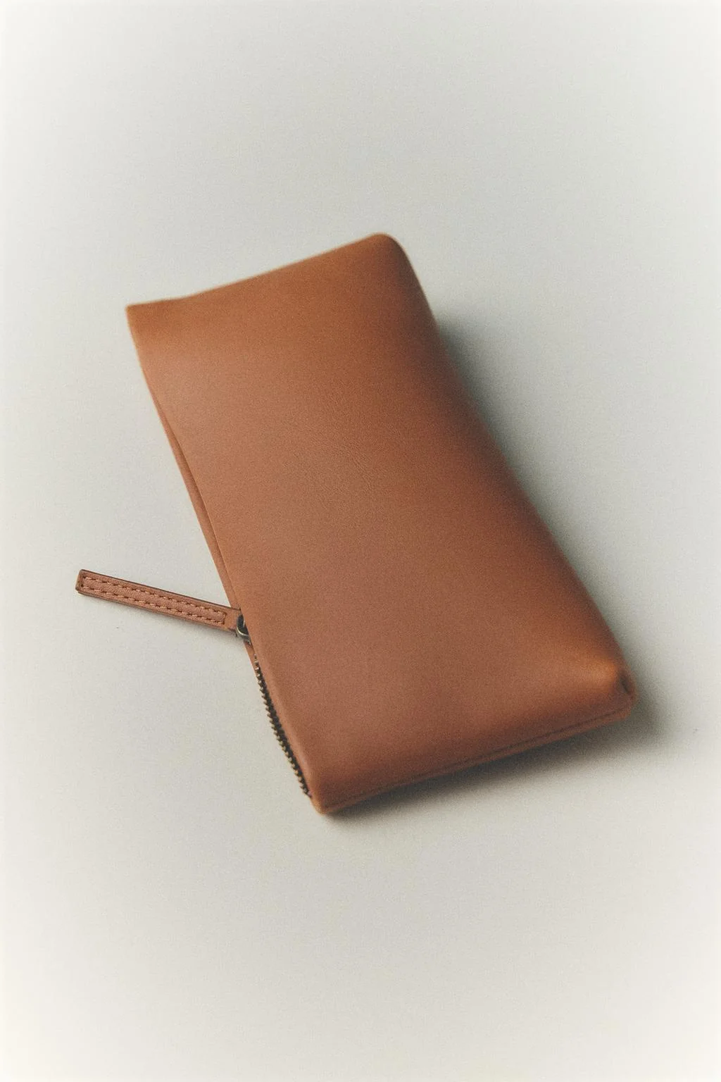 LEATHER CASE