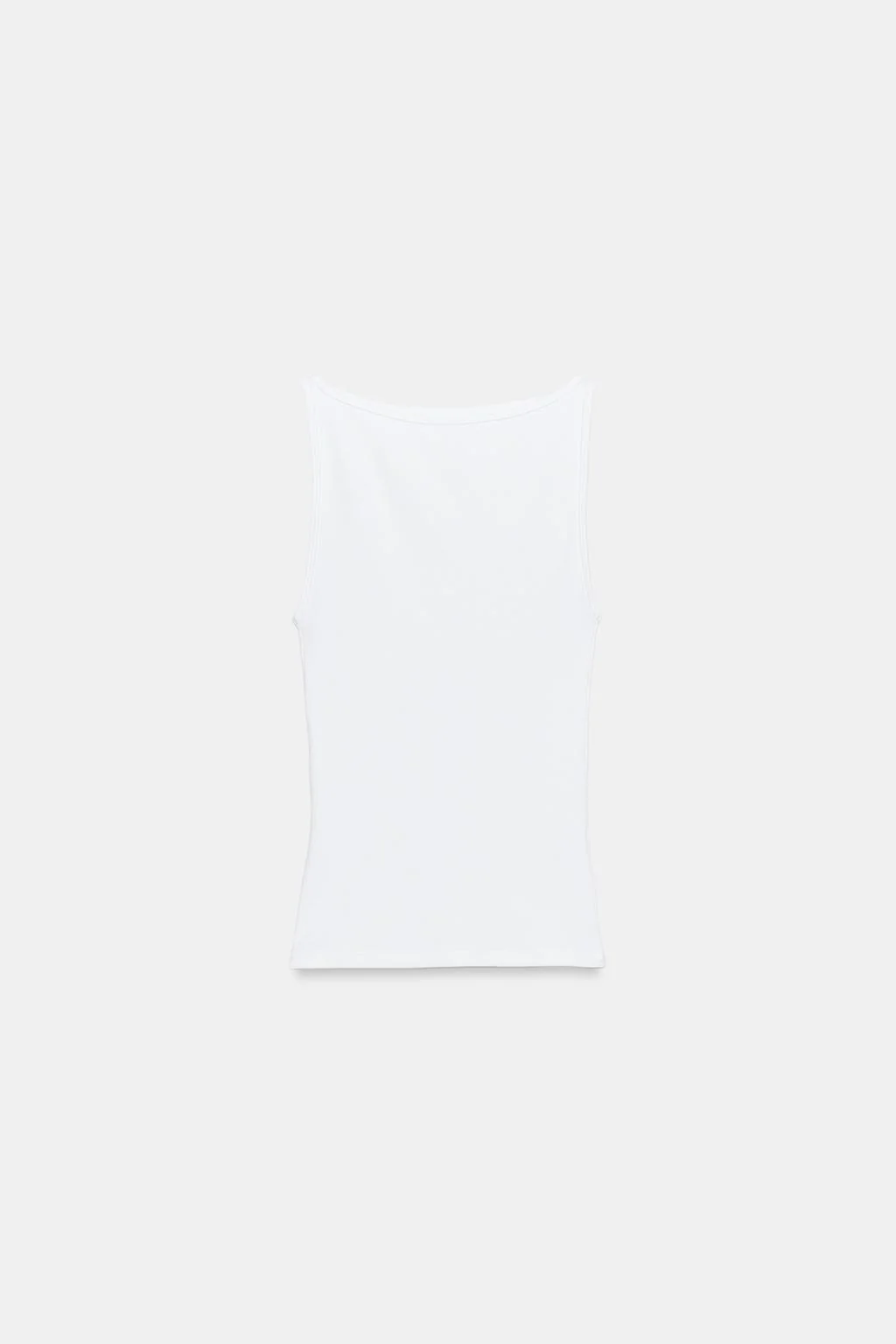 Минималистичный топ без рукавов